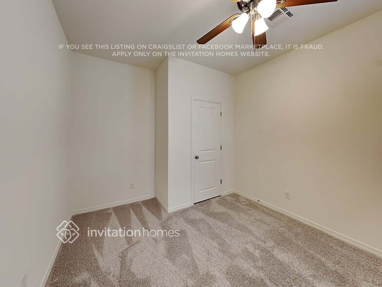 Building Photo - 6333 W Latona Rd