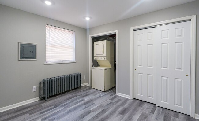 Building Photo - 2136 S 17th St