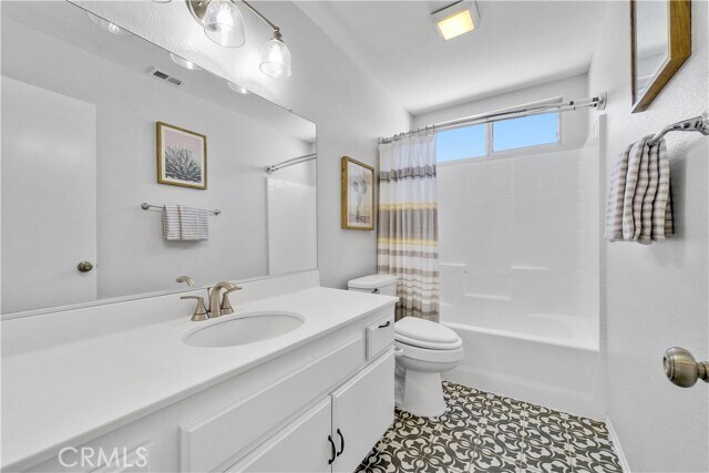 Building Photo - 13385 Knollwood Dr