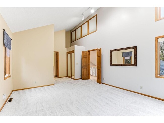 Building Photo - 5880 Christmas Lake Rd