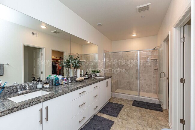 Building Photo - 5405 Beach Grass Ln