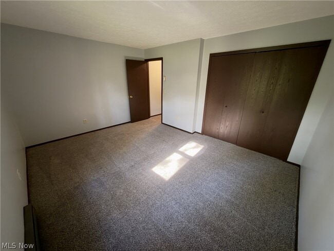 Building Photo - 2814 Forest Ln
