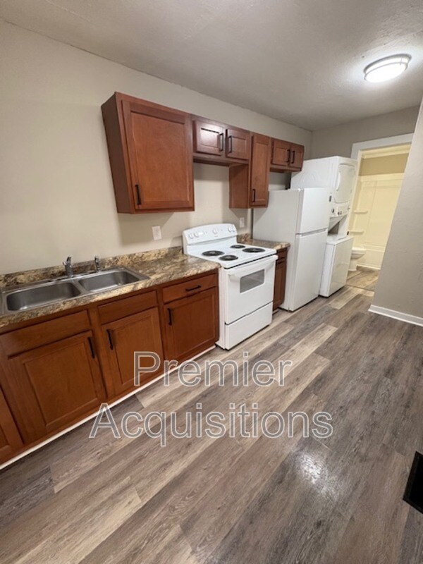 Building Photo - 507 Porter St