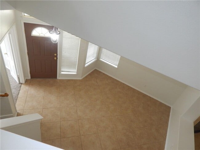 Building Photo - 13521 Shawna Dnay Dr