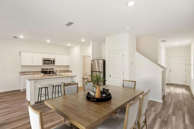 Building Photo - 2591 Grey Hawk Dr