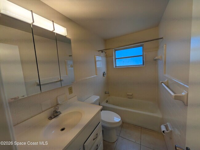 Building Photo - 217 Knox McRae Dr