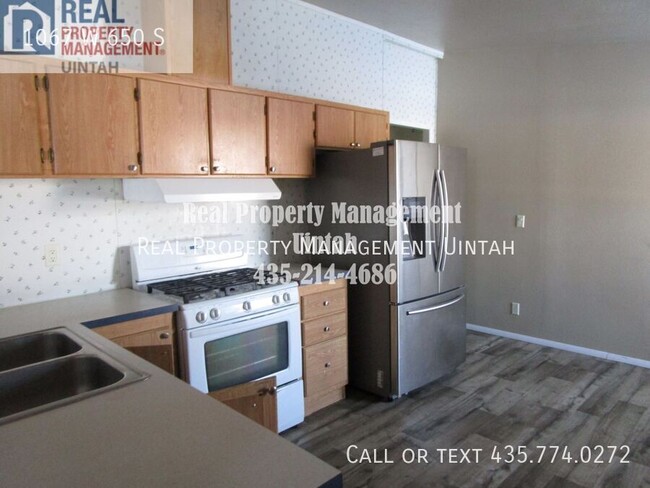 Building Photo - 1067 W 650 S