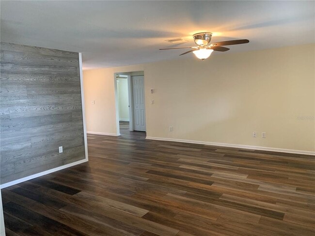 Building Photo - 12510 Queensland Ln