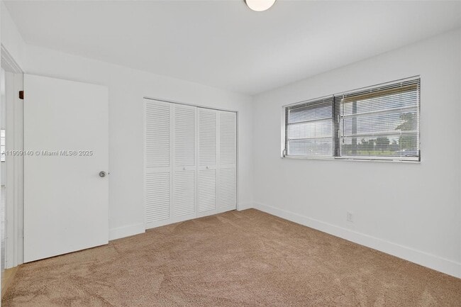 Building Photo - $2,700MONTHLY;339 SW 15TH ST #1-2 DANIA BEACH, FL 33004