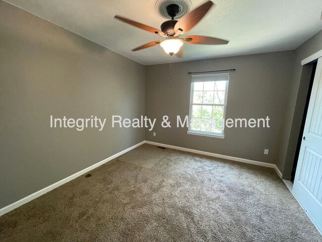 Building Photo - 1811 S Quebec Way