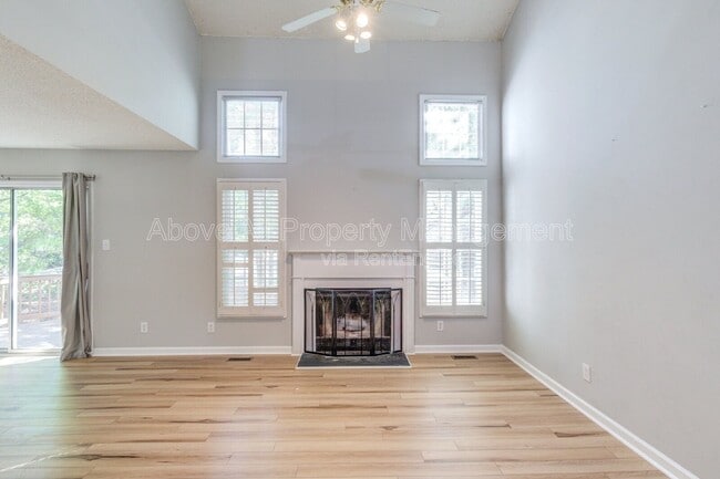 Building Photo - 103 Unaka Ct