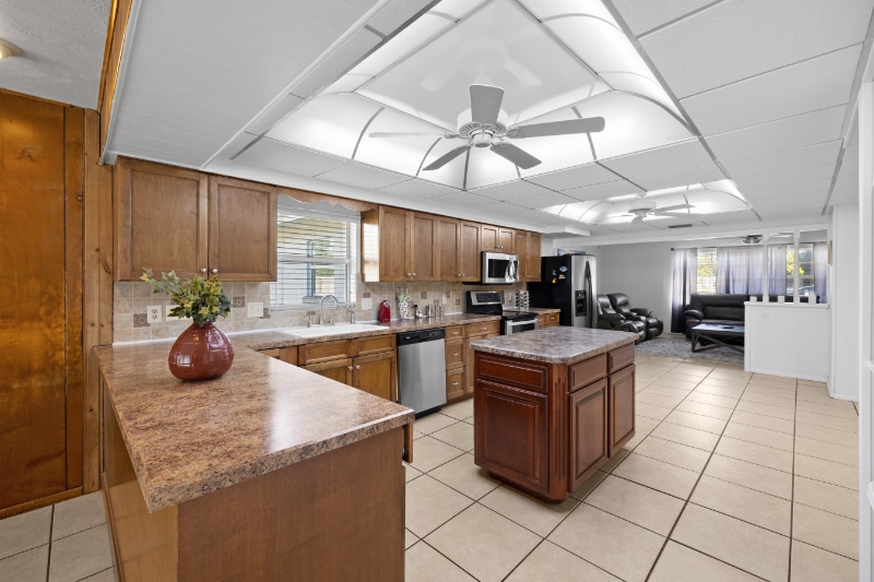 Building Photo - 4530 Underwood Dr