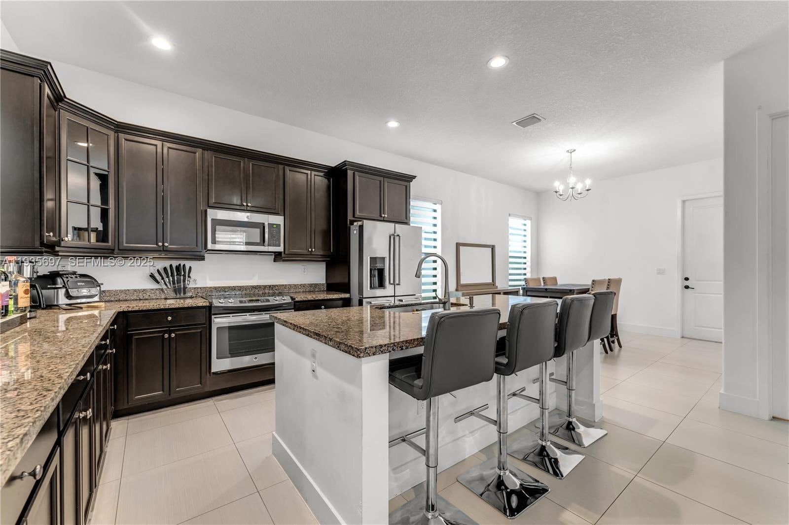 Building Photo - 9881 W 34th Ave