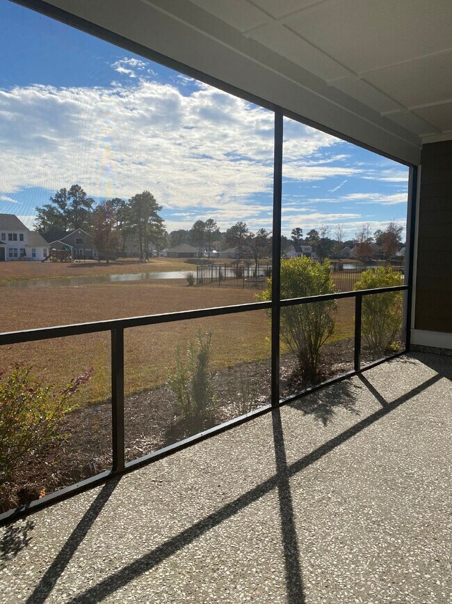 Building Photo - Stunning, Spacious Home in May River Preserve!