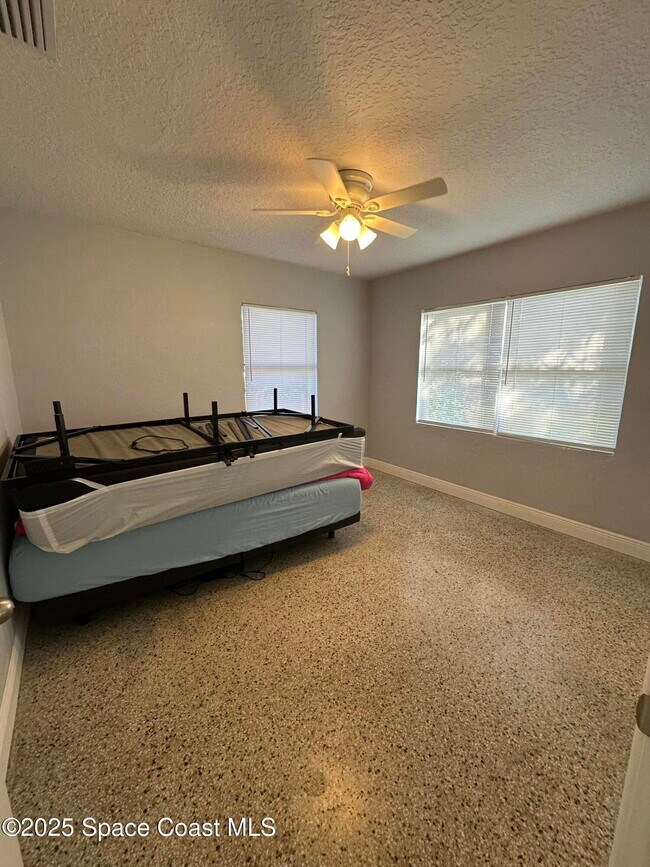 Building Photo - 7780 Northern Oak St