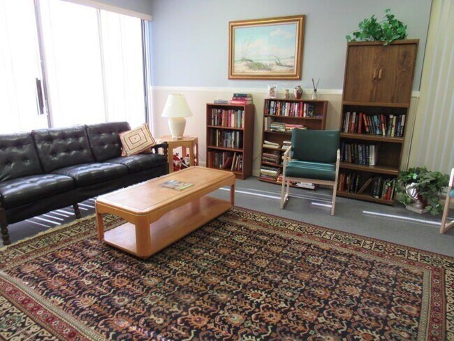 Building Photo - 2050 Oleander Blvd