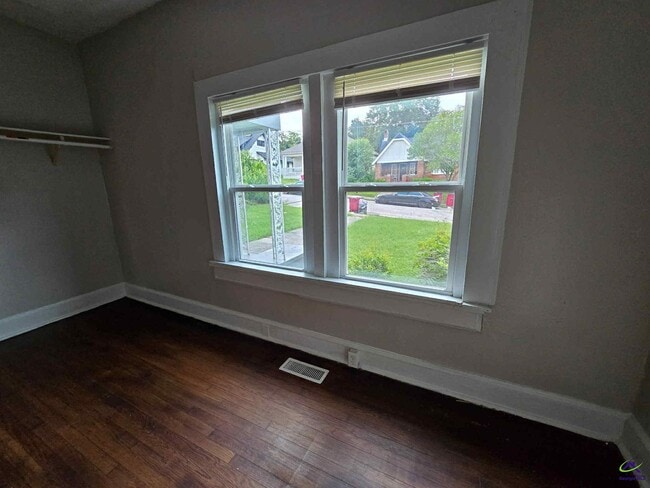 Building Photo - 1273 Hillyer Ave