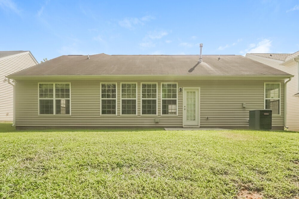 Building Photo - 17300 Hampton Trace Rd