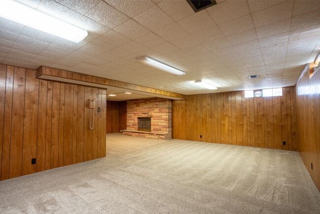 Building Photo - 182 S 800 E