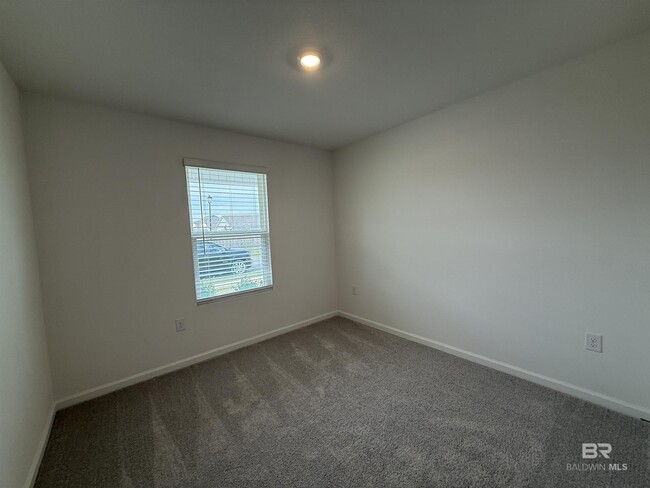 Building Photo - 19382 Ghost Horse Dr