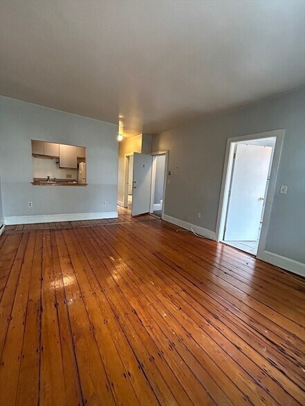 Building Photo - 44 E Springfield St