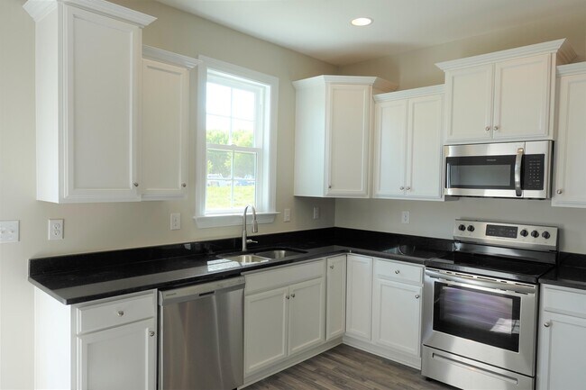 Building Photo - 202 Turkey Trot Rd