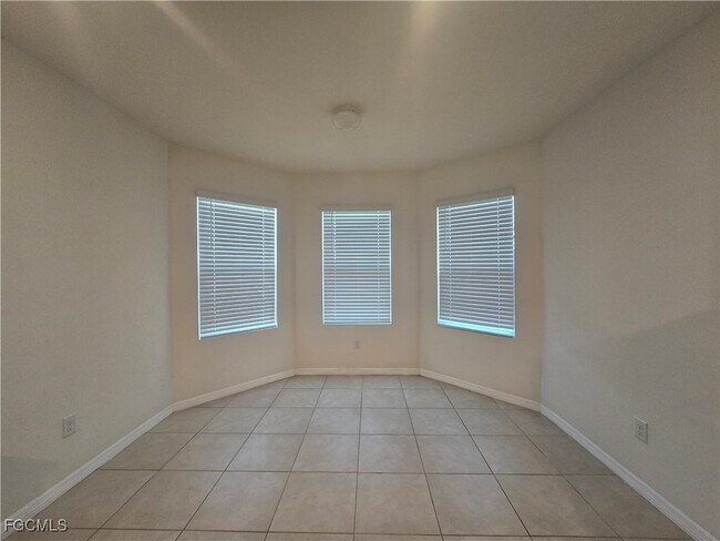 Building Photo - 1230 NW 19th St