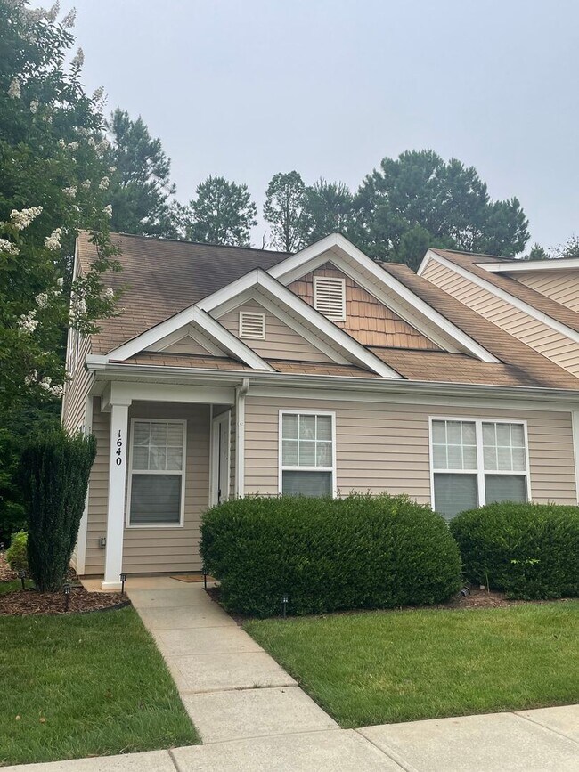 Primary Photo - Charming End-Unit Townhome with Prime Loca...