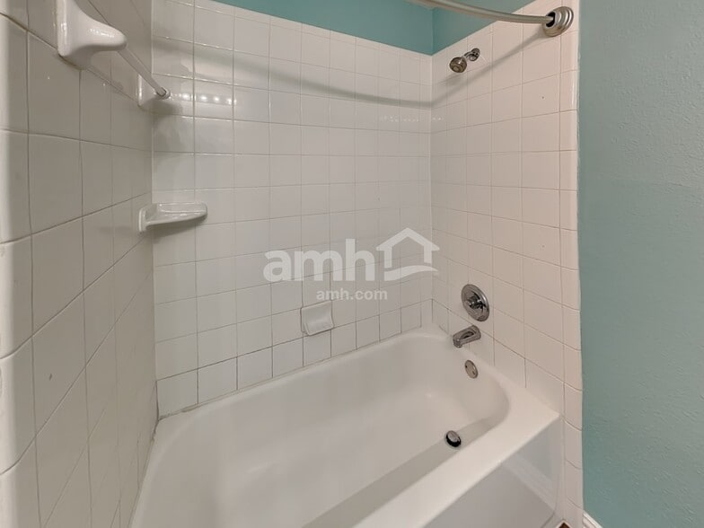 Building Photo - 5205 Geode Ln