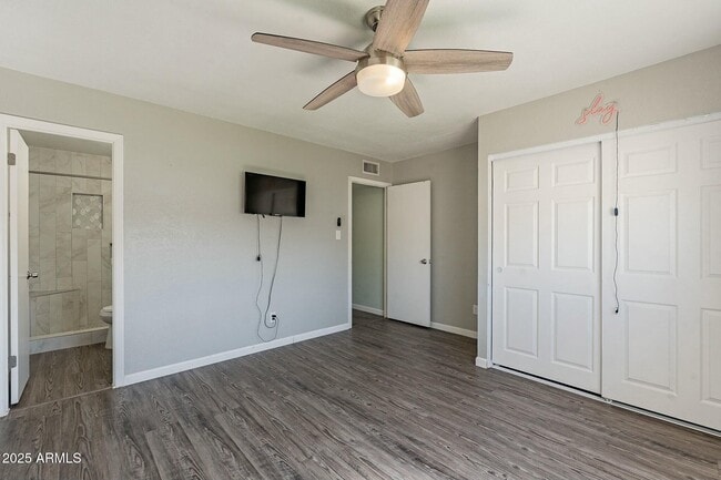 Building Photo - 1715 E El Parque Dr