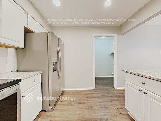 Building Photo - 661 Dandelion Dr