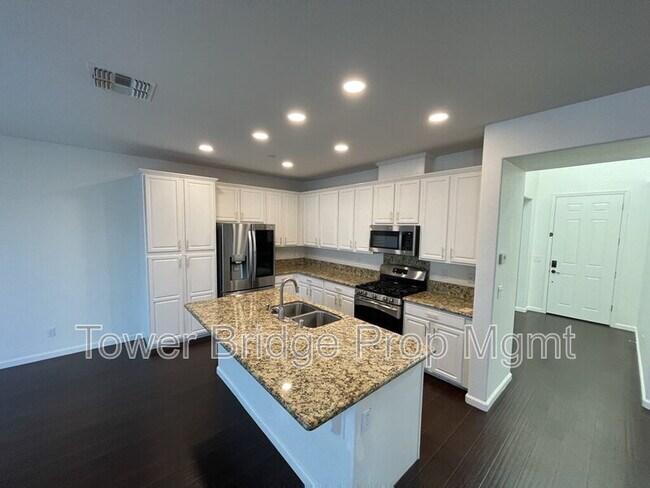 Building Photo - 5508 Copper Sunset Way