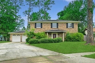 Building Photo - 1549 Eastwood Dr