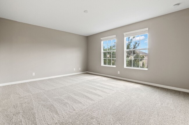 Building Photo - Beautiful 3/2.5 Energy Efficient Home in H...