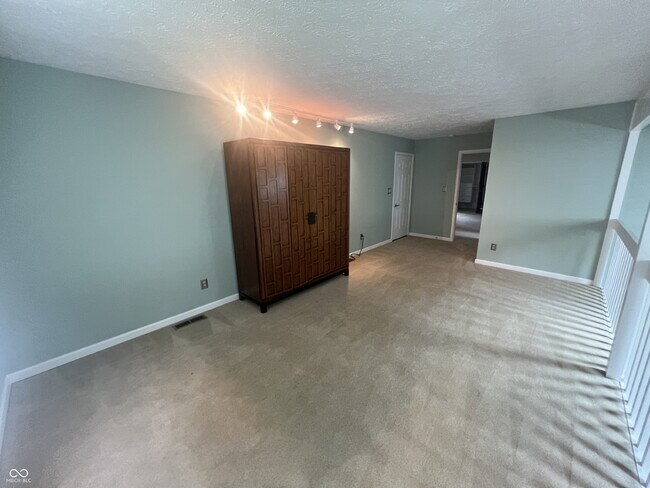 Building Photo - 12748 Limberlost Dr