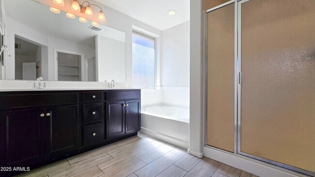 Building Photo - 4103 S 181st Dr