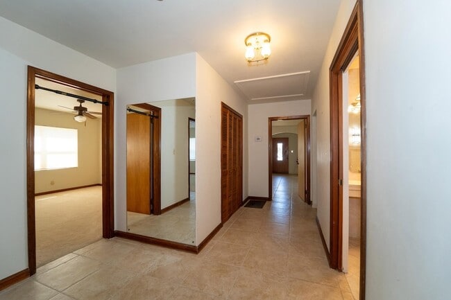 Building Photo - 61 Avista Cir