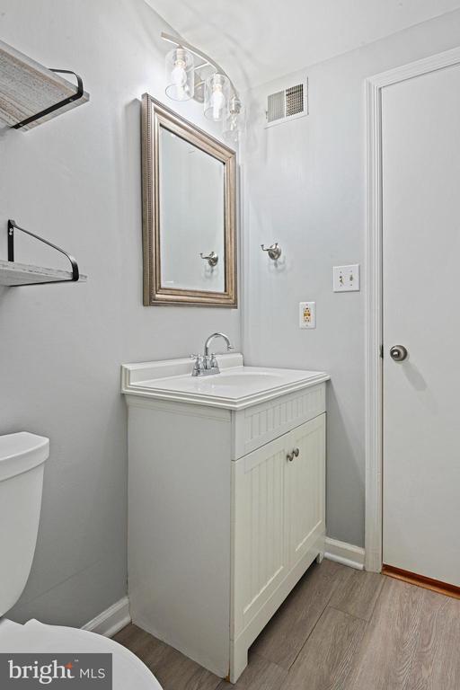 Building Photo - 11200 Beaver Trail Ct