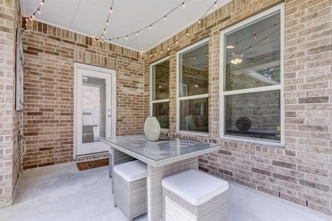 Building Photo - 29809 Woodsons Edge Way