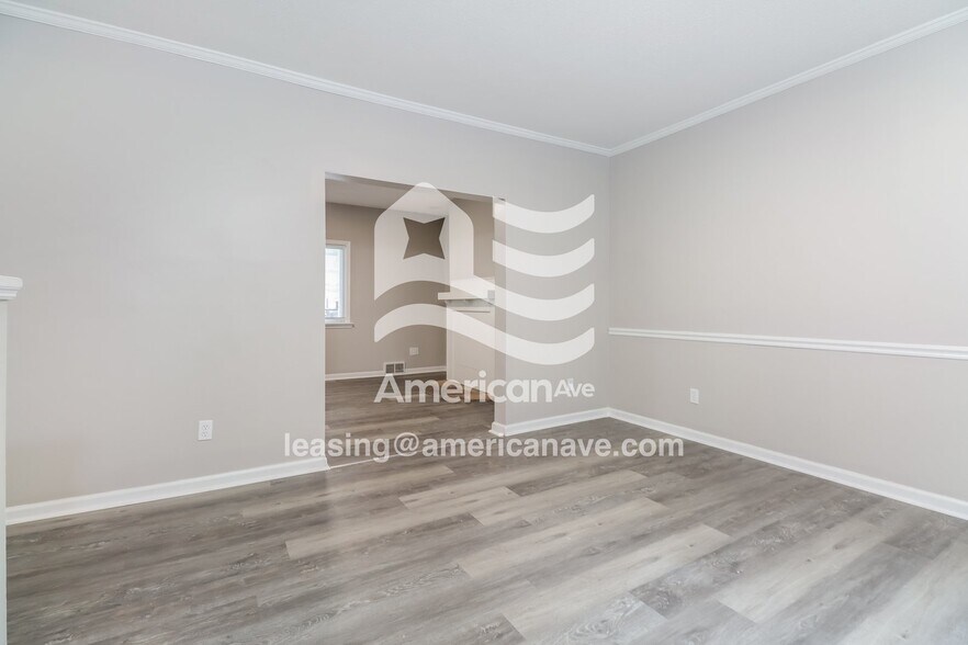 Building Photo - 1222 Main St