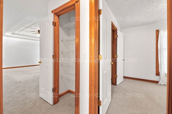 Building Photo - 1001 Navajo Dr