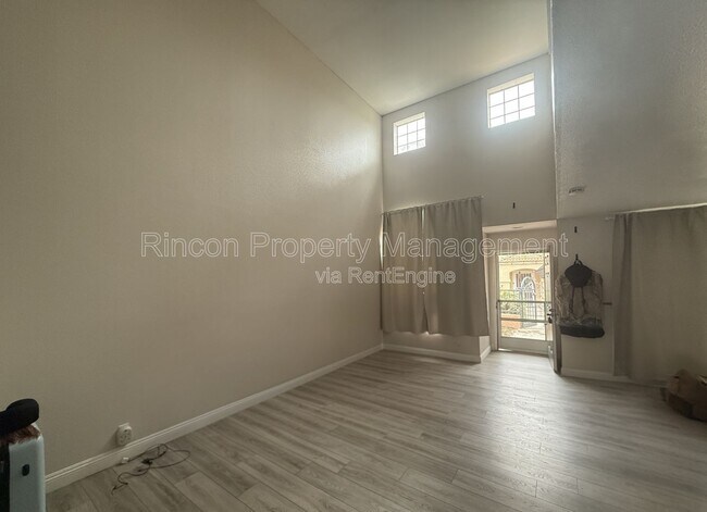 Building Photo - 1220 Nautical Way