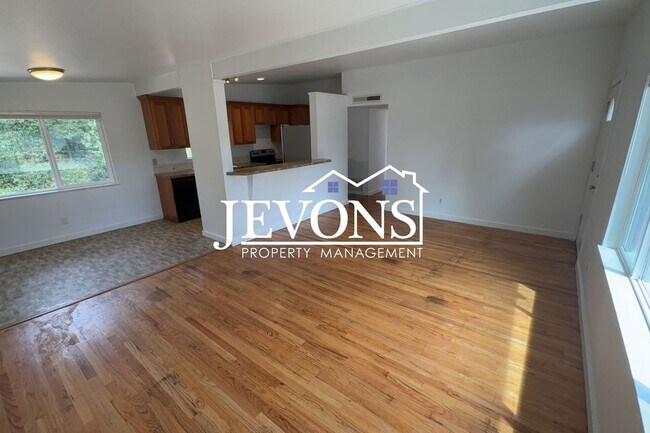Building Photo - 30217 1st Pl S
