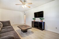 Building Photo - 1001 Alcazar St NE