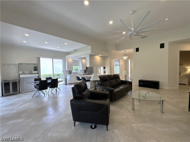 Building Photo - 4402 Novato Ct