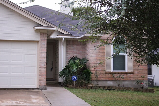 Primary Photo - Open Floor Plan - Minutes to the Austin Airport