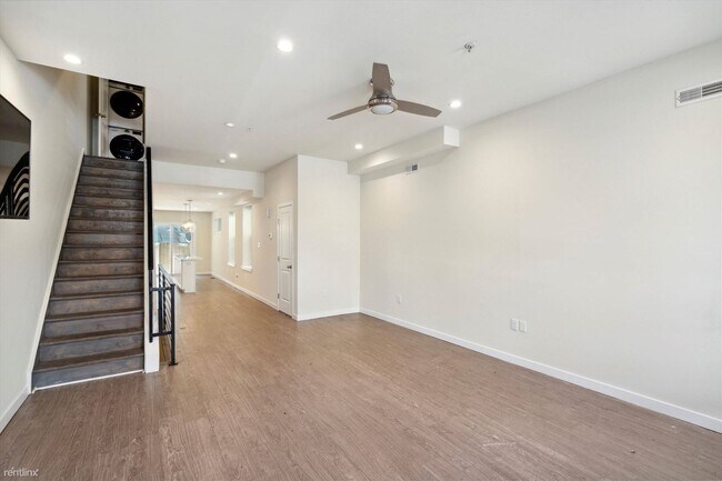 Building Photo - 5 br, 5 bath House - 1826 W Montgomery Ave