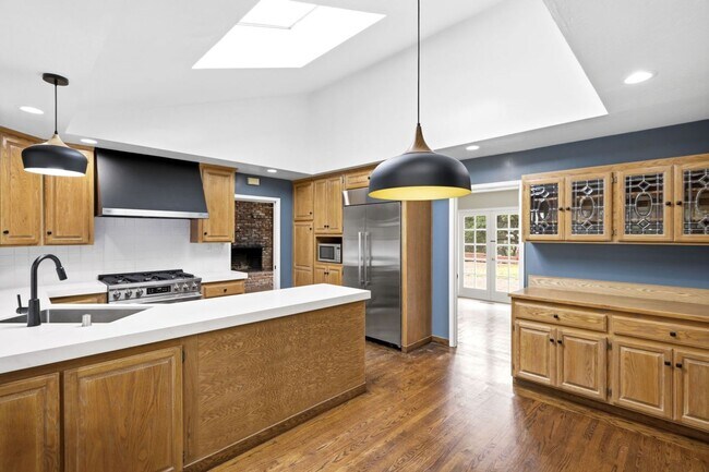 Building Photo - 2973 Arguello Dr