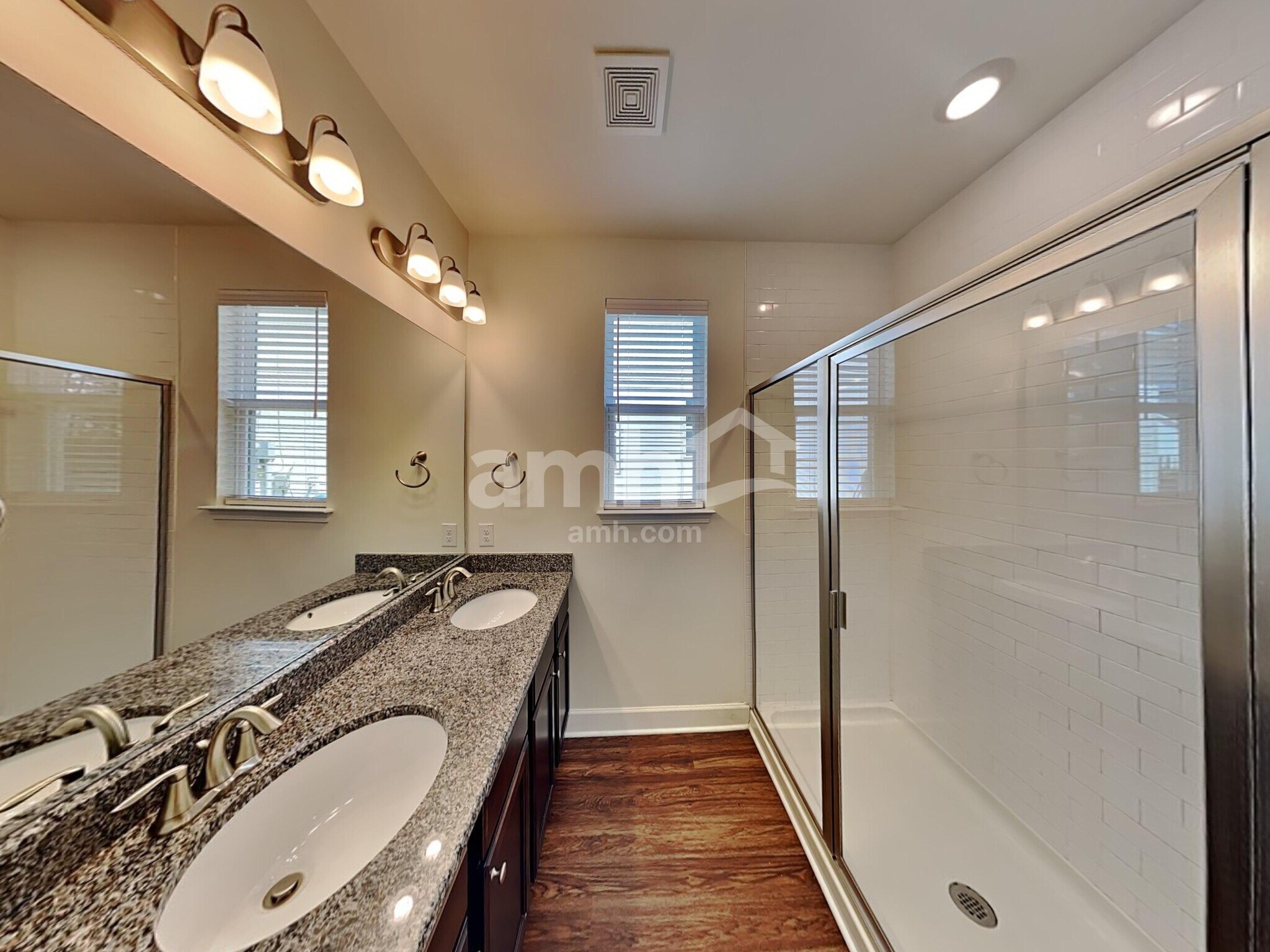 Building Photo - 5820 Zurich Rd