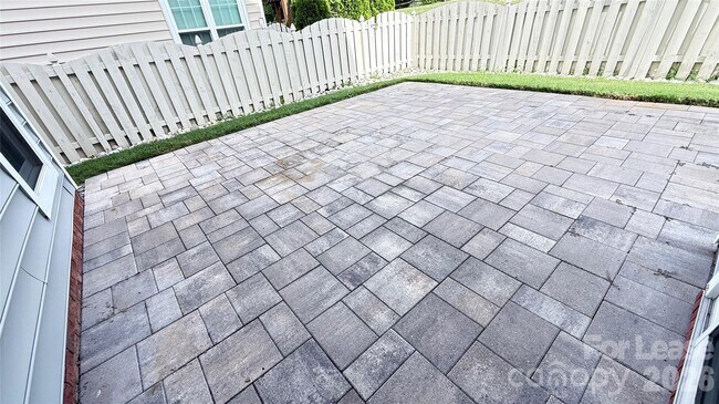 Building Photo - 9128 Twilight Hill Ct